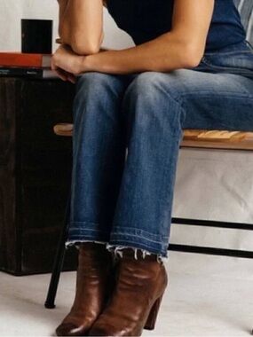 Imogene + Willie Ada Raw Hem Kick Flare Jeans Sz 24